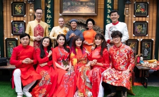 Sao Việt khai trương Phố ông đồ dưới tiết trời mưa xuân