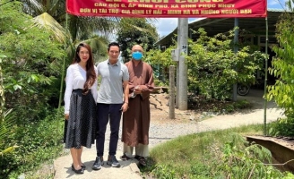 Sau mùa dịch Lý Hải Minh Hà khởi động lại hoạt động từ thiện.