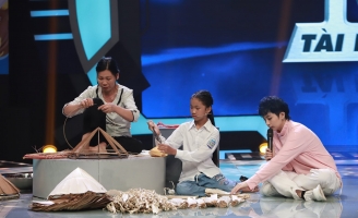 Siêu Tài Năng Nhí: Bật khóc với cô bé đan nón 13 tuổi 