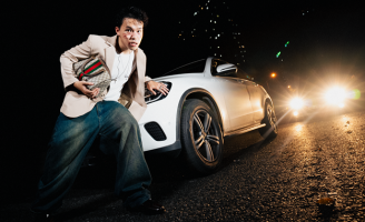 SIXTYUPTOWN cãi nhau với Mỹ Anh trong MV “Đời ca sĩ”