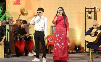 Sô Diễn Cuộc Đời biến ước mơ âm nhạc của “nghệ sĩ ẩn danh” thành sự thật 