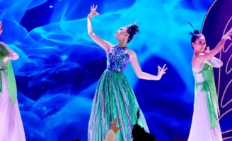 ‘Sởn da gà' khi nghe Bích Ly phiêu ca khúc ‘Dáng em lụa là'