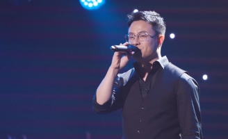 Sỹ Tuệ xuất sắc giành chiến thắng khi so tài ca hát cùng các nhạc sĩ khác