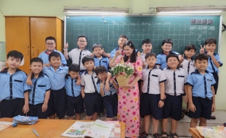 Tấm lòng của cô giáo Trần Tường Vân!