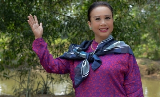 Tấn bi kịch của nữ diễn viên đình đám Vbiz : Chồng ngoại tình, 1 mình nuôi con đến đột quỵ