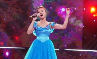 Thái Bảo hóa nàng công chúa xinh đẹp thể hiện ca khúc khó nhận được mưa lời khen