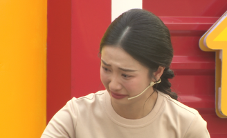 Thanh Thảo Hugo bật khóc khi lần đầu dẫn dắt chương trình Mái ấm gia đình Việt