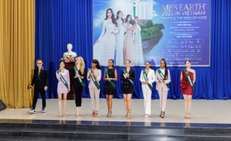 Thí sinh Miss Earth 2023 trao đổi về vấn đề môi trường với sinh viên
