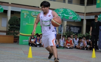 Thí sinh nặng gần 100 kg chơi bóng rổ điêu luyện khiến Will, Cường Seven bất ngờ