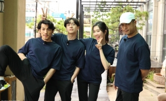 Thỏ đen Ngô Kiến Huy giờ mới bung sức, Karik hết bị đè lại kẹp cổ?  