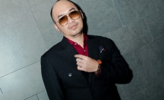  Thực hiện lời hứa, Thu Trang làm MV giá 1 triệu cho Tiến Luật và cái kết