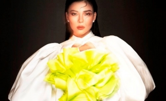 Thúy Diễm hóa thân thành đóa hoa nở rộ, rực rỡ nhưng vẫn vô cùng bí ẩn