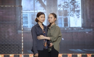 Trâm Anh - Hồng Thắm gây xúc động với câu chuyện về gia đình