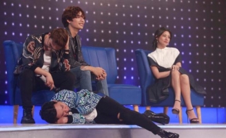 Trấn Thành “nằm ngủ” khi nghe hot girl Giọng Ải Giọng Ai hát Bolero dở tệ