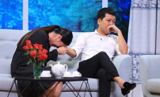 Trường Giang bức xúc vì phải mua quà cho vợ quanh năm