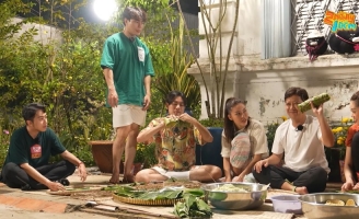 Trường Giang trổ tài gói bánh tét, Ngô Kiến Huy bất lực với Hieuthuhai