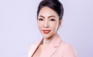 TS –BS Nguyễn Vân truyền cảm hứng cho thí sinh  Hoa hậu Sinh viên Hòa bình Việt Nam