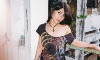 Từ những bản collab đình đám đến hành trình solo, V# kiên trì theo đuổi con đường âm nhạc riêng