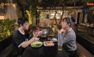 Tuấn Kiệt và Hỷ Khí Dương Dương trải nghiệm ẩm thực Hà Nội giữa lòng TP.HCM