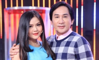 Từng bị vợ ba kém 11 tuổi phát hiện đi ngoại tình, NSƯT Kim Tử Long giờ ra sao ở tuổi U60?