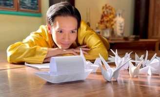 Tưởng “chết vai” khờ, ai ngờ Bạch Công Khanh lại khiến khán giả mê như điếu đổ