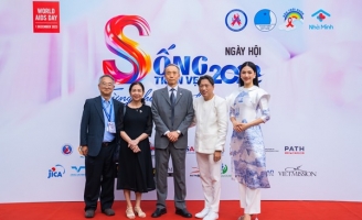 Văn nghệ sĩ lan tỏa thông điệp vì cộng đồng sống chung với với HVI/AIDS