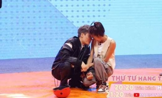 Võ Tấn Phát “tình bể bình” với Nguyên Thảo trên sóng truyền hình