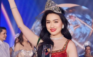 Vũ Thị Hoa lộng lẫy đăng quang Mrs Earth International 2024