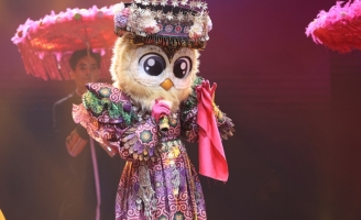 Xôn xao nghi vấn chương trình làm lộ clip Cú Tây Bắc là Quán quân Ca Sĩ Mặt Nạ?