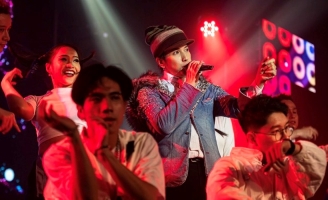 Y Thanh theo đuổi đam mê với live show 